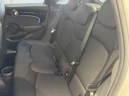 Photo 21 Mini Mini Hatch 5 Portes Cooper 136 ch DKG7