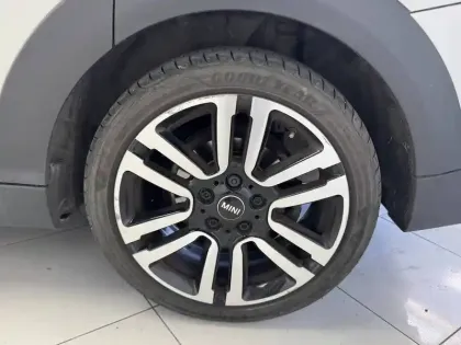 Photo 8 Mini Mini Hatch 5 Portes Cooper 136 ch DKG7