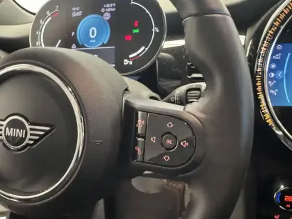 Photo 20 Mini Mini Hatch 5 Portes Cooper 136 ch DKG7