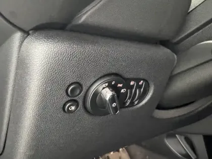 Photo 17 Mini Mini Hatch 5 Portes Cooper 136 ch DKG7