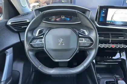 Photo 16 Peugeot 2008  BlueHDi 130 S&S EAT8