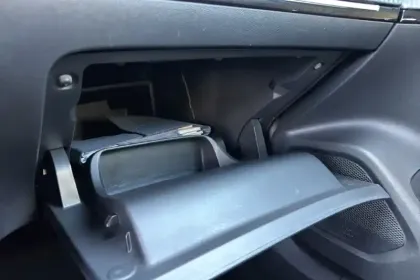 Photo 30 Peugeot 2008  BlueHDi 130 S&S EAT8