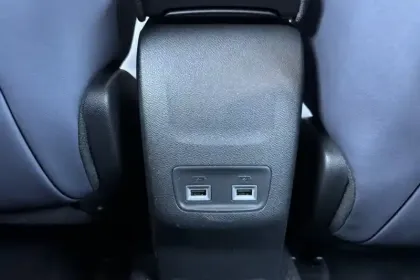 Photo 28 Peugeot 2008  BlueHDi 130 S&S EAT8