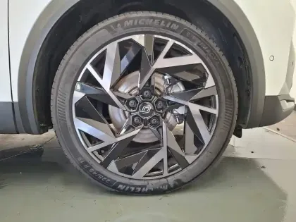 Photo 16 Renault Captur  E-Tech full hybrid 145 ch