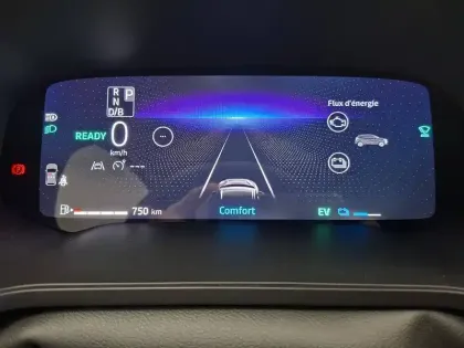 Photo 39 Renault Captur  E-Tech full hybrid 145 ch