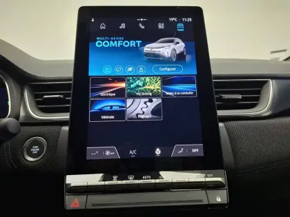 Photo 43 Renault Captur  E-Tech full hybrid 145 ch