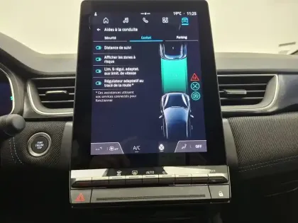 Photo 45 Renault Captur  E-Tech full hybrid 145 ch