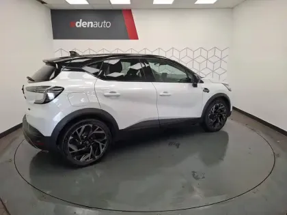 Photo 10 Renault Captur  E-Tech full hybrid 145 ch