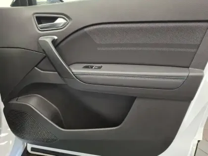 Photo 20 Renault Captur  E-Tech full hybrid 145 ch