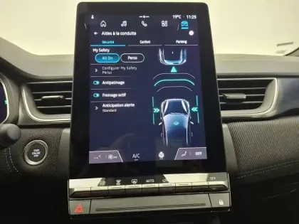 Photo 44 Renault Captur  E-Tech full hybrid 145 ch