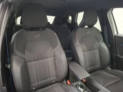 Photo 27 Renault Captur  E-Tech full hybrid 145 ch