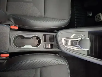 Photo 28 Renault Captur  E-Tech full hybrid 145 ch