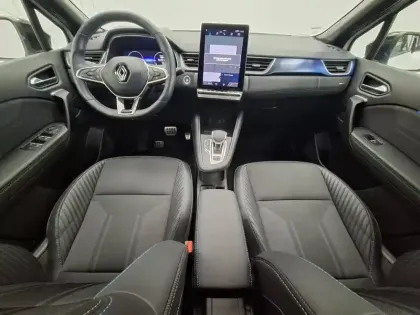 Photo 25 Renault Captur  E-Tech full hybrid 145 ch