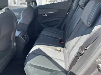 Photo 9 Peugeot 3008  Hybrid 225 e-EAT8