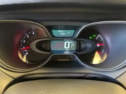 Photo 26 Renault Captur  dCi 90 EDC