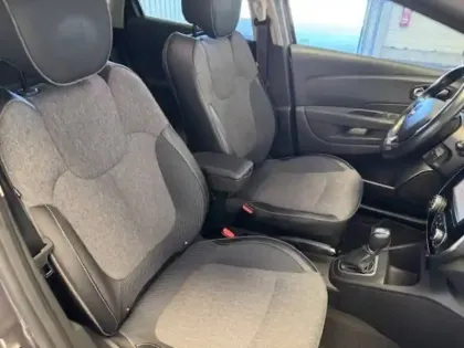 Photo 12 Renault Captur  dCi 90 EDC