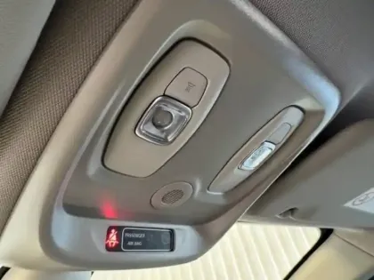 Photo 40 Renault Captur  dCi 90 EDC