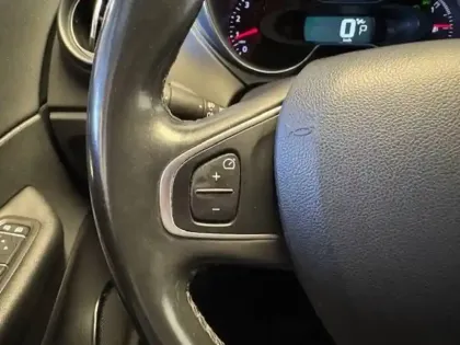 Photo 24 Renault Captur  dCi 90 EDC