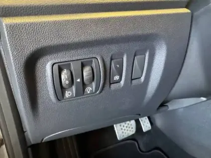 Photo 23 Renault Captur  dCi 90 EDC