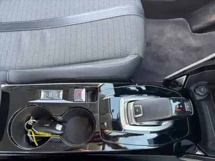 Photo 19 Peugeot 2008  BlueHDi 130 S&S EAT8