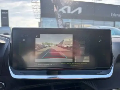 Photo 28 Peugeot 2008  BlueHDi 130 S&S EAT8