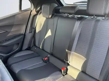 Photo 12 Peugeot 2008  BlueHDi 130 S&S EAT8