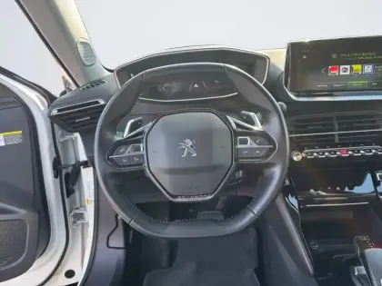 Photo 11 Peugeot 2008  BlueHDi 130 S&S EAT8