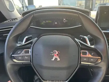 Photo 37 Peugeot 2008  BlueHDi 130 S&S EAT8