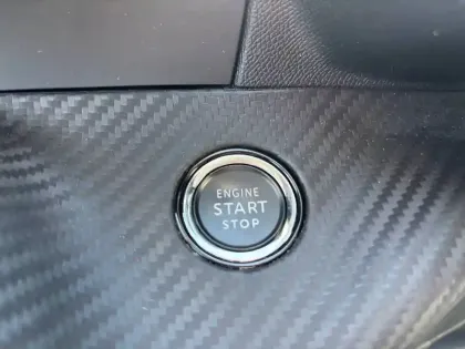 Photo 30 Peugeot 2008  BlueHDi 130 S&S EAT8