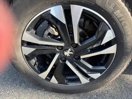 Photo 22 Peugeot 2008  BlueHDi 130 S&S EAT8