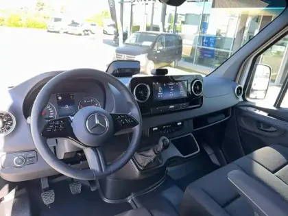 Photo 11 Mercedes Sprinter  FGN 317 CDI 43 3.5T RWD