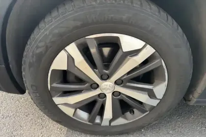 Photo 14 Peugeot Rifter  Standard PureTech 130 S&S EAT8 5pl