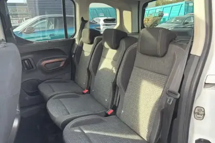 Photo 10 Peugeot Rifter  Standard PureTech 130 S&S EAT8 5pl