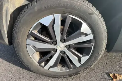 Photo 12 Peugeot Rifter  Standard PureTech 130 S&S EAT8 5pl