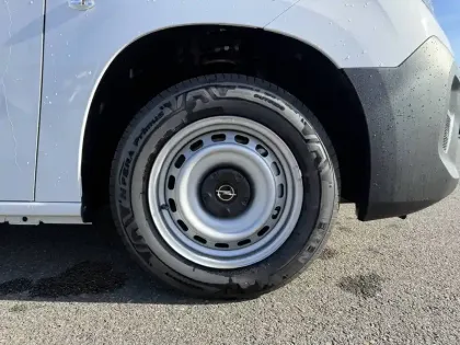Photo 10 Opel Combo  CARGO M DIESEL 100 CH MANUELLE