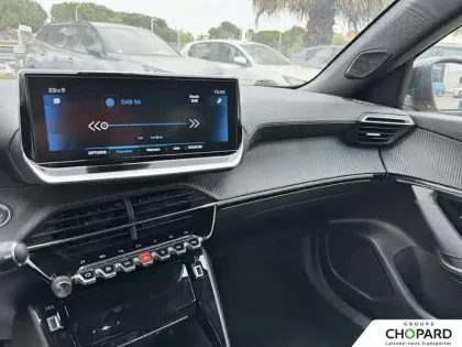 Photo 9 Peugeot 2008  PureTech 155 S&S EAT8