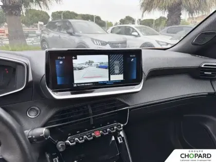 Photo 16 Peugeot 2008  PureTech 155 S&S EAT8