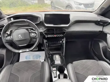 Photo 10 Peugeot 2008  PureTech 155 S&S EAT8