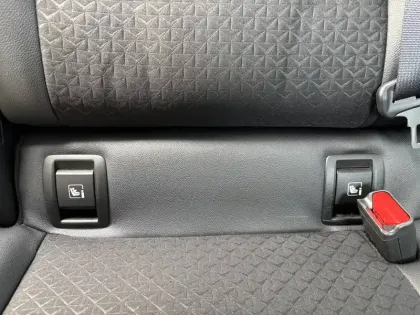 Photo 35 Nissan Juke  HYBRID 143
