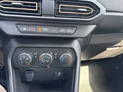 Photo 39 Dacia Sandero  ECO-G 100 GSR2