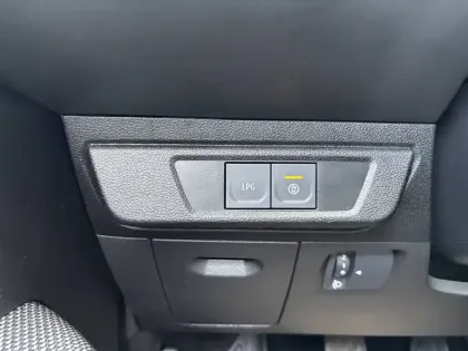 Photo 27 Dacia Sandero  ECO-G 100 GSR2