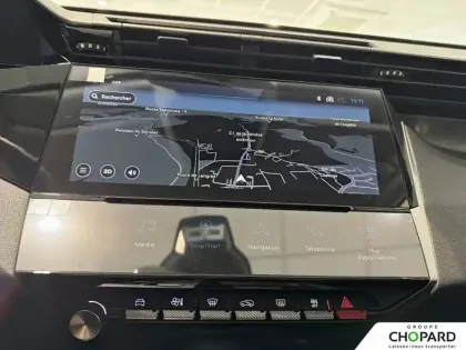 Photo 13 Peugeot 308  Hybrid 145 e-DCS6