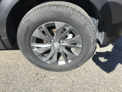 Photo 10 Peugeot 2008  PureTech 130 S&S EAT8