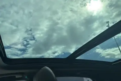 Photo 23 DS DS 7  Hybride Rechargeable E-Tense 300 EAT8 4x4