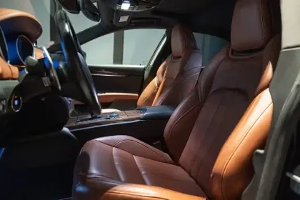 Photo 12 Maserati Ghibli  3.0 V6 350