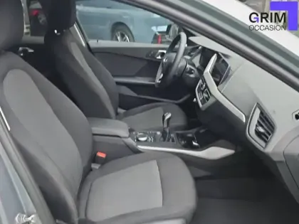 Photo 24 BMW Serie 1 118d 150 ch