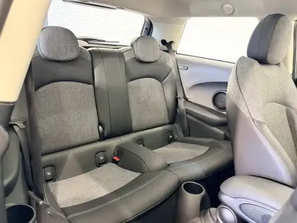 Photo 28 Mini Mini Hatch 3 Portes Cooper 136 ch DKG7