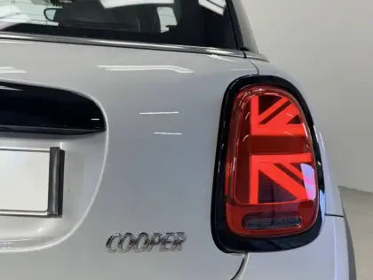 Photo 17 Mini Mini Hatch 3 Portes Cooper 136 ch DKG7