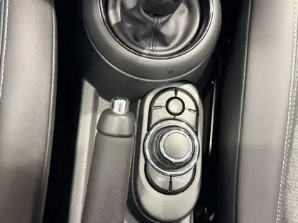 Photo 37 Mini Mini Hatch 3 Portes Cooper 136 ch DKG7