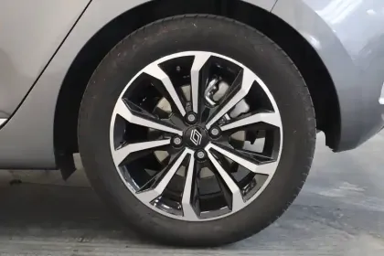 Photo 8 Renault Clio  E-Tech full hybrid 145 ch GSR2